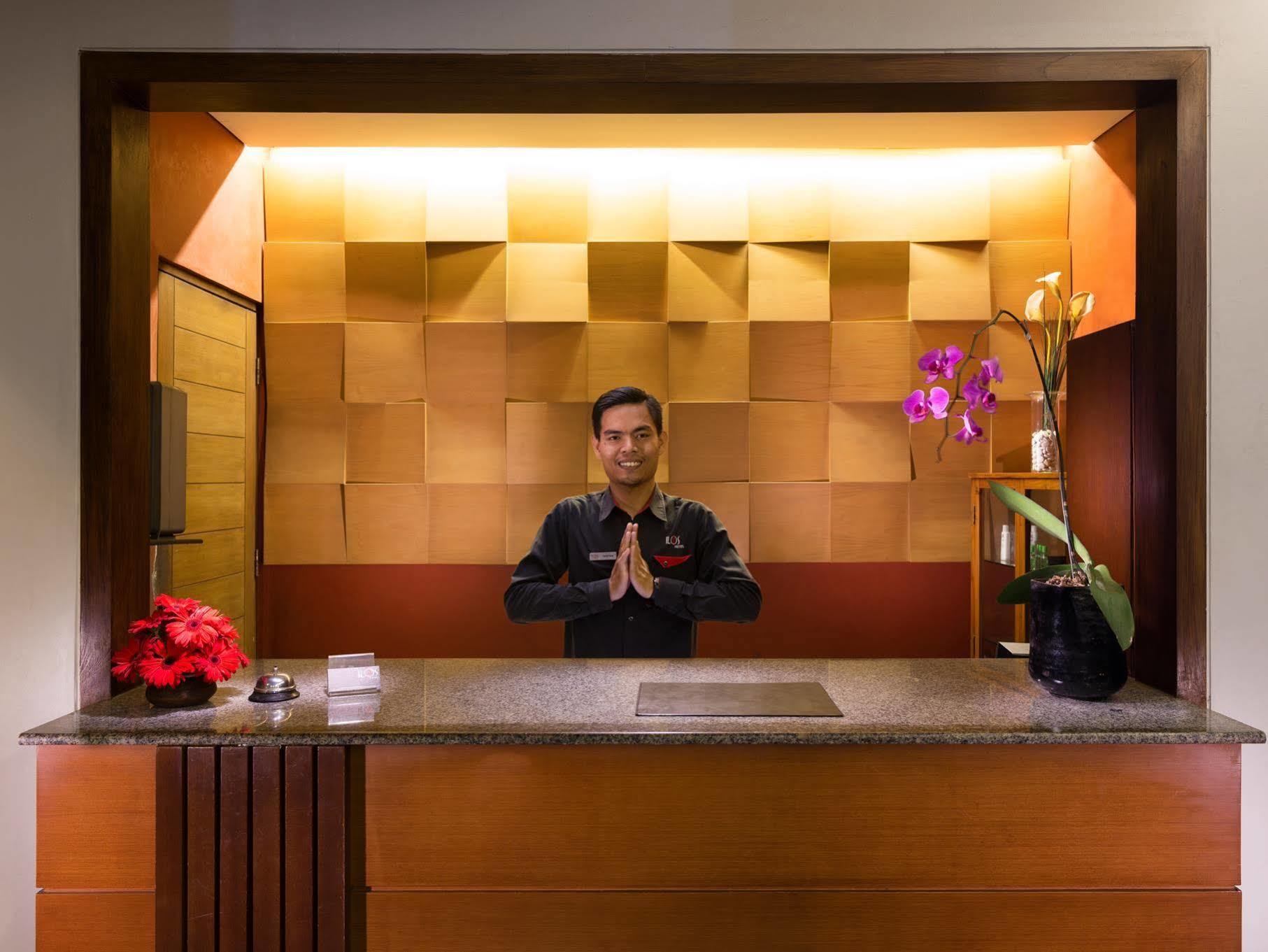 Ilos Hotel Bandung Exterior foto